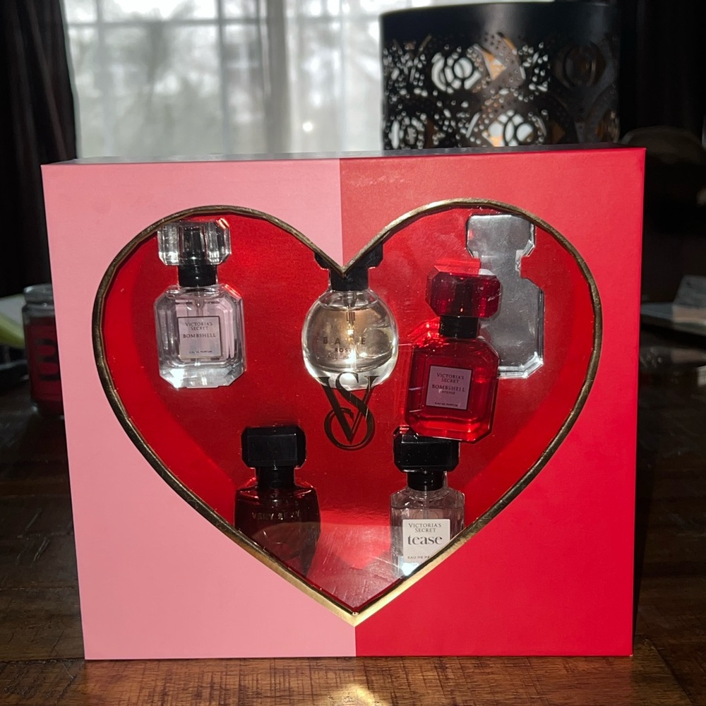 Victoria Secret valentine Fragrance Discovery Gift Set